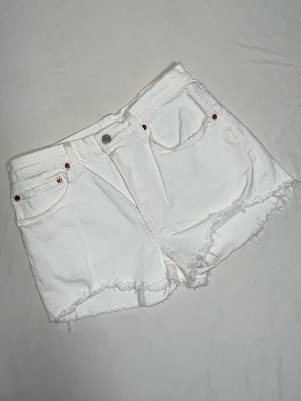 Levi’s 501 Button Fly Cream woman’s size 30